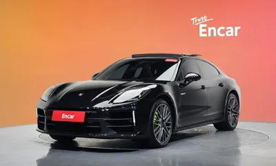 Porsche Panamera · 2025 год