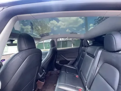 Tesla Model Y 2021, 110000 км, за 125600 CNY - фото 8