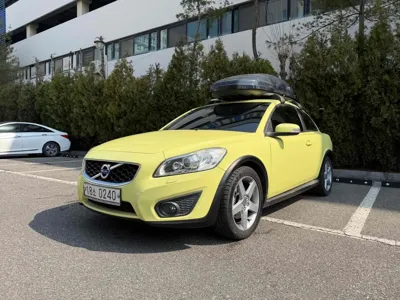 Volvo C30 · 2012 год