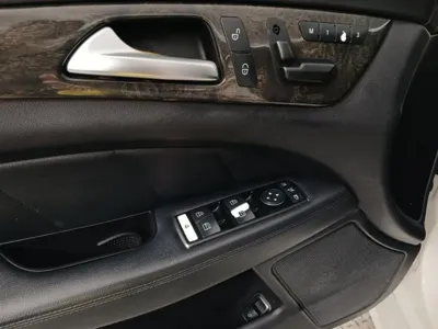 Mercedes-Benz CLS-Class 2012, 178103 км, за 8200000 KRW - фото 9