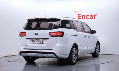 Kia Canival 2018, 196717 км, за 7500000 KRW