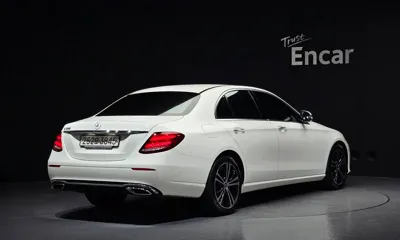 Mercedes-Benz E-Class 2020, 53884 км, за 28500000 KRW - фото 2