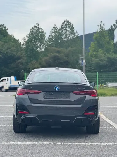 BMW i4 2025, 5999 км, за 66000000 KRW