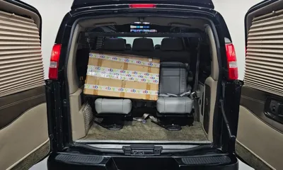 Chevrolet Express Van 2018, 55387 км, за 33500000 KRW - фото 13