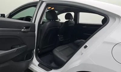 Hyundai Avante 2017, 117642 км, за 9000000 KRW - фото 11