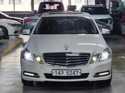 Mercedes-Benz E-Class · 2011 год