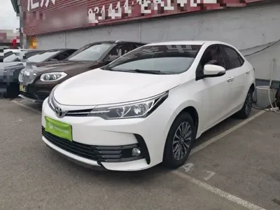 Toyota Corolla 2018, 74100 км, за 39800 CNY - фото 1