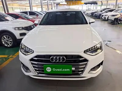 Audi A4L 2021, 90900 км, за 120300 CNY