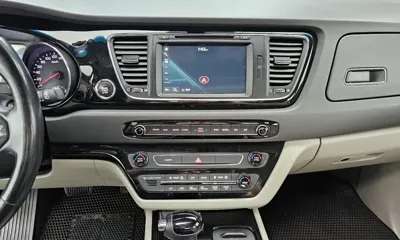 Kia Canival 2016, 75941 км, за 13800000 KRW - фото 14
