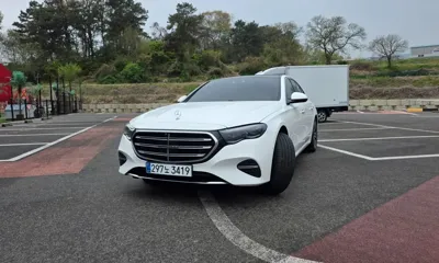 Mercedes-Benz E-Class · 2025 год