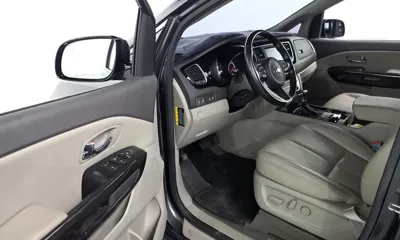 Kia Canival 2018, 128125 км, за 12400000 KRW - фото 10