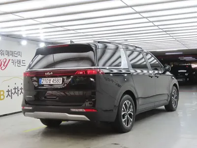 Kia Canival 2023, 58847 км, за 24100000 KRW