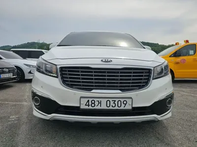 Kia Canival 2017, 220190 км, за 7500000 KRW