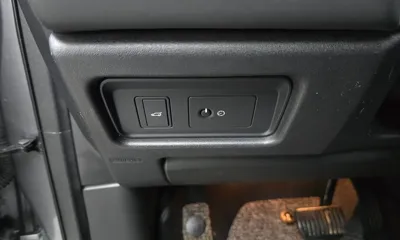 Land Rover Discovery Sport 2017, 91157 км, за 12500000 KRW - фото 18