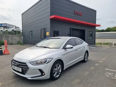 Hyundai Avante · 2017 год
