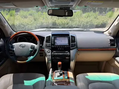 Toyota Land Cruiser 2012, 140000 км, за 376000 CNY - фото 8