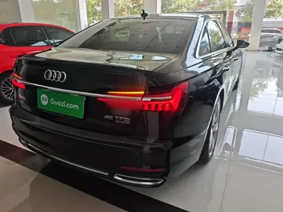 Audi A6L 2022, 80700 км, за 212100 CNY - фото 6