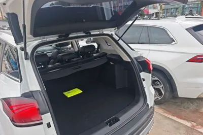 Geely Auto Emgrand X7 Sport 2020, 57800 км, за 61712.94 CNY - фото 22