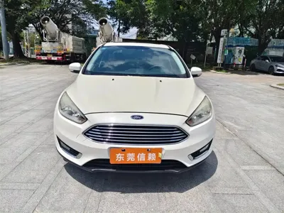 Ford Focus 2016, 120000 км, за 23800 CNY
