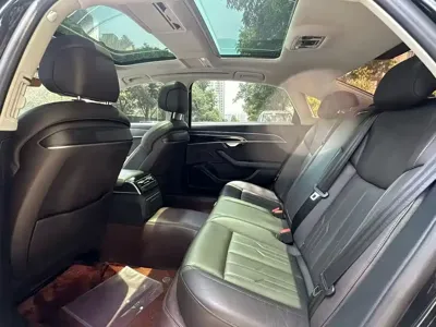 Audi A8 2019, 73000 км, за 268800 CNY - фото 6