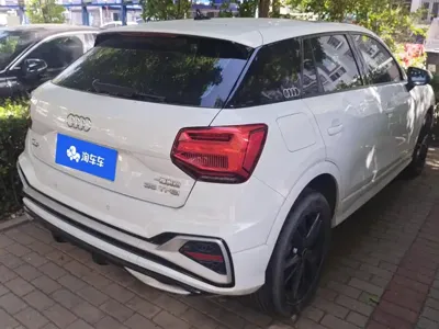Audi Q2L 2022, 52200 км, за 94500 CNY