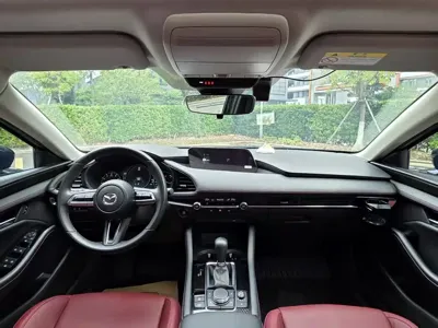 Mazda 3 Axela 2023, 30000 км, за 67400 CNY