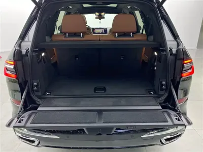 BMW X7 2023, 56000 км, за 588800 CNY - фото 33