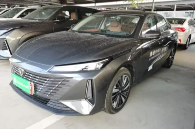 Changan Eado PHEV · 2025 год
