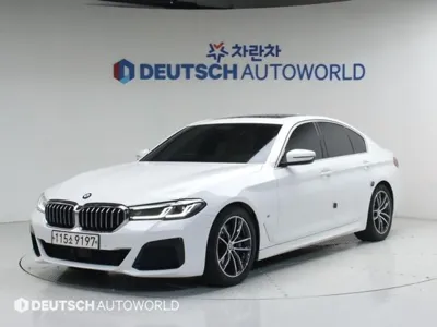 BMW 5-Series · 2021 год