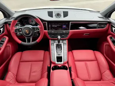 Porsche Macan 2020, 79000 км, за 205000 CNY