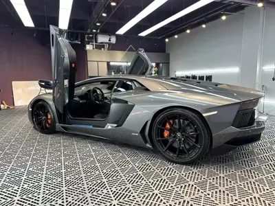 Lamborghini Aventador 2012, 27000 км, за 1999000 CNY