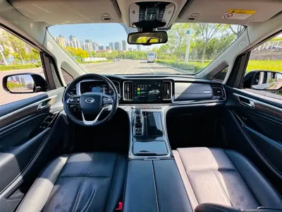 GAC Motor Trumpchi M8 2021, 70000 км, за 92800 CNY