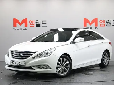Hyundai Sonata · 2013 год