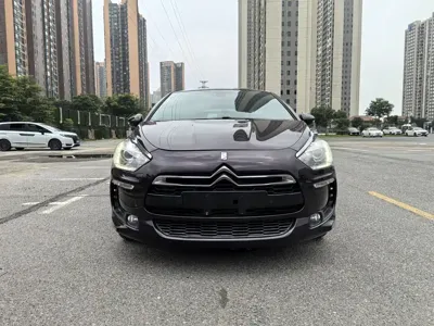 DS DS 5 2016, 100000 км, за 36800 CNY
