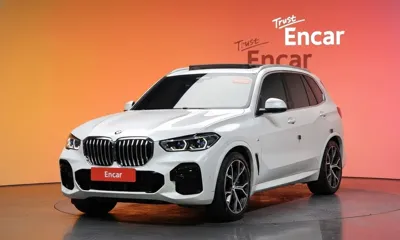 BMW X5 · 2022 год