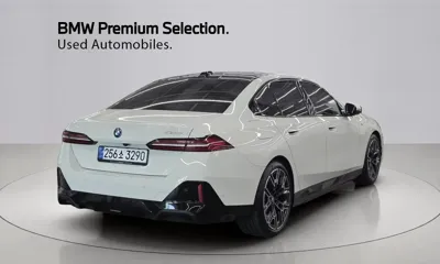 BMW 5-Series 2025, 10501 км, за 69500000 KRW