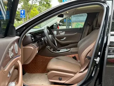 Mercedes-Benz E-Class 2021, 90000 км, за 221000 CNY