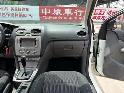 Ford Focus 2014, 60000 км, за 14800 CNY - фото 11