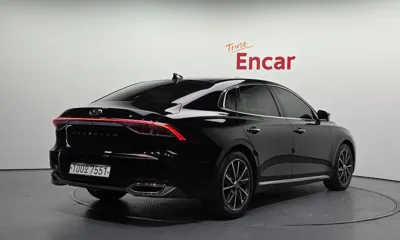 Hyundai Grandeur 2021, 47992 км, за 25000000 KRW