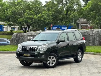Toyota Prado (Import) · 2013 год