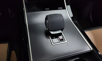 Land Rover Range Rover Velar 2025, 1658 км, за 83890000 KRW - фото 9
