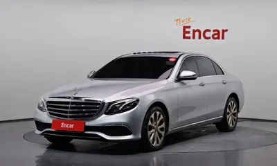 Mercedes-Benz E-Class · 2017 год