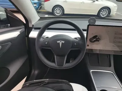 Tesla Model Y 2023, 35800 км, за 226400 CNY - фото 11