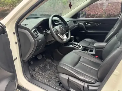 Nissan X-Trail 2018, 91000 км, за 59800 CNY