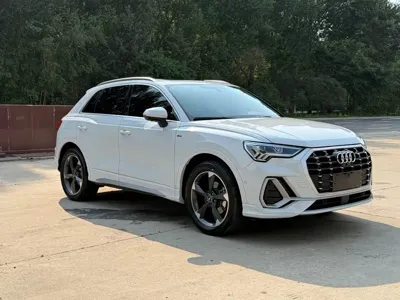 Audi Q3 2022, 23000 км, за 189800 CNY