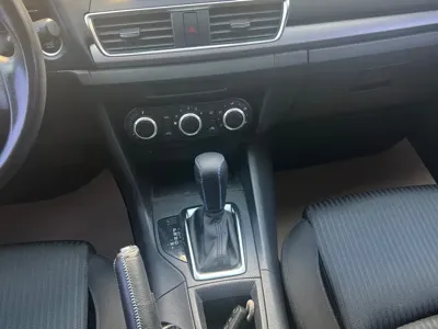 Mazda 3 Axela 2016, 100000 км, за 29800 CNY - фото 10