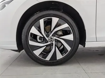Volkswagen Golf 2025, 3200 км, за 99800 CNY - фото 17
