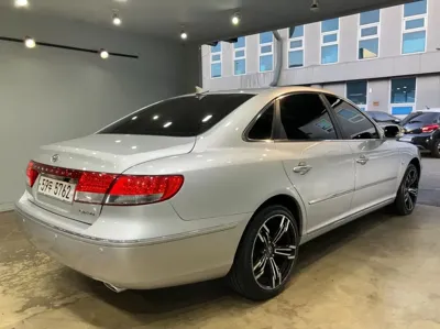 Hyundai Grandeur 2009, 240000 км, за 1900000 KRW - фото 3