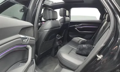 Audi e-tron 2022, 135064 км, за 44200000 KRW - фото 12
