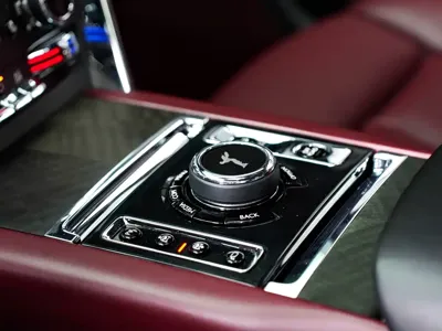 Rolls-Royce Cullinan 2019, 70000 км, за 3977700 CNY - фото 11